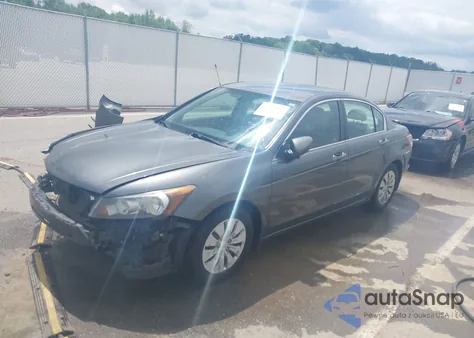2010 Honda Accord 2.4 Lx z USA, uszkodzony, nr VIN 1HGCP2F35AA128236